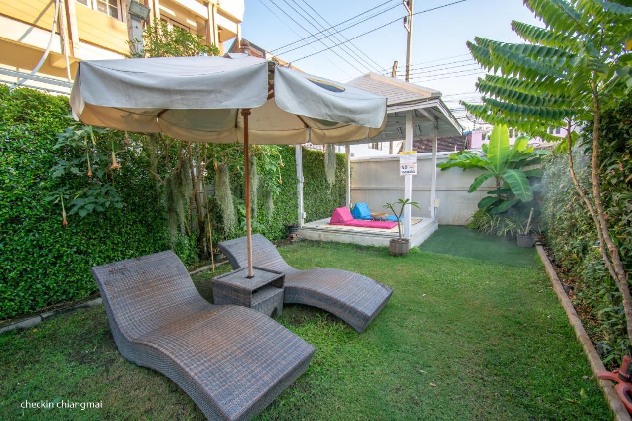 Hostel Lullaby Non-Smoking (Adults Only) Chiang Mai Buitenkant foto