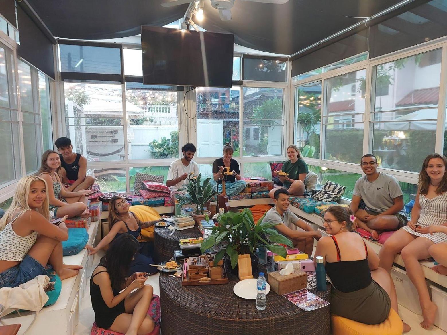 Hostel Lullaby Non-Smoking (Adults Only) Chiang Mai Buitenkant foto